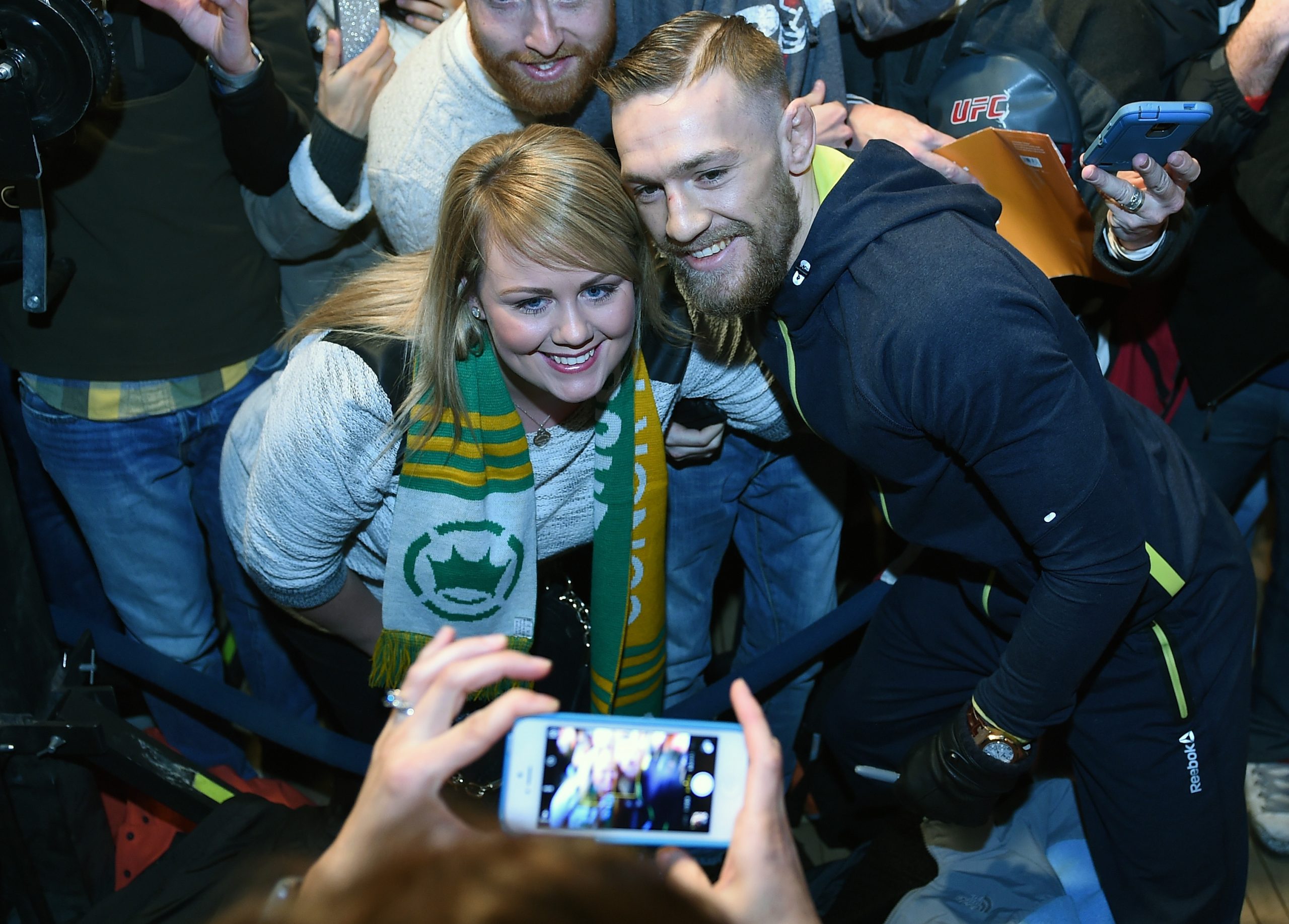 WATCH: Conor McGregor Shadow Boxes For Thousands of Fans ...